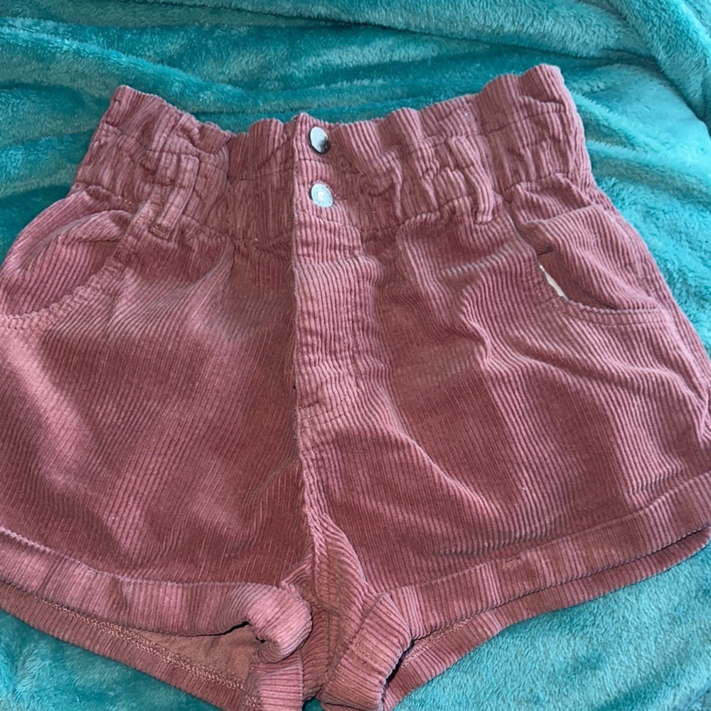 Corduroy High-Waisted Shorts in Mauve